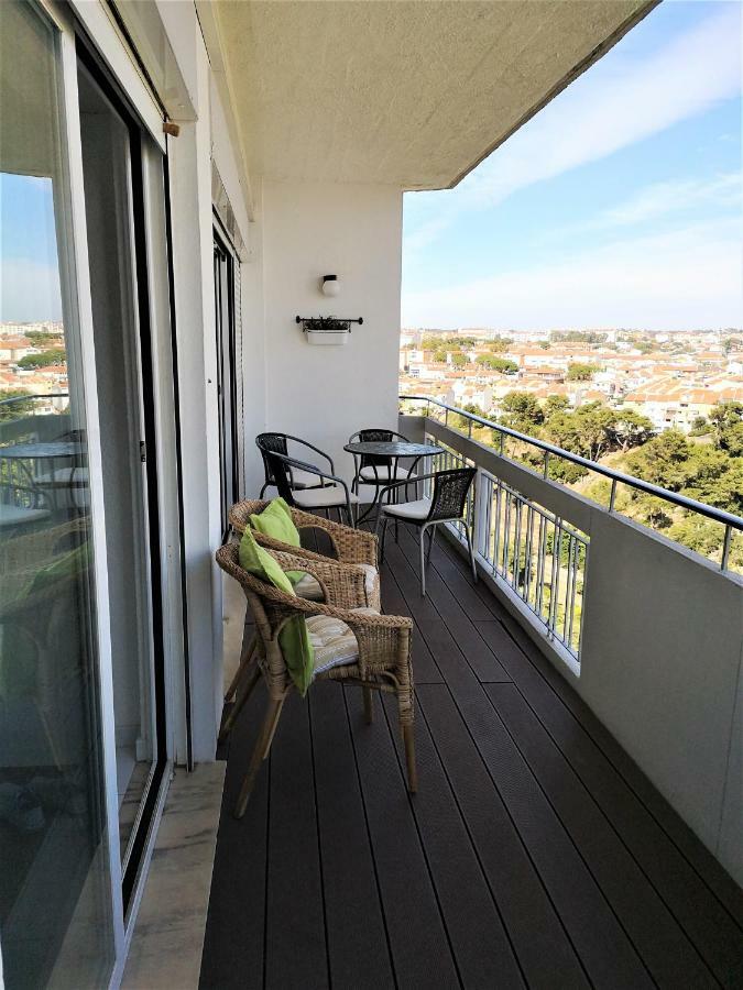 Superb View Over Cascais And The Ocean, With Wonderful Balcony Dış mekan fotoğraf